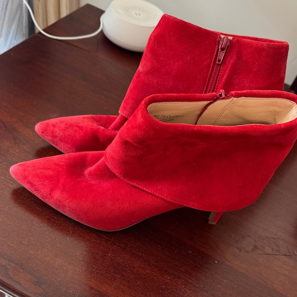 Elegant Red Suede Ankle Boots